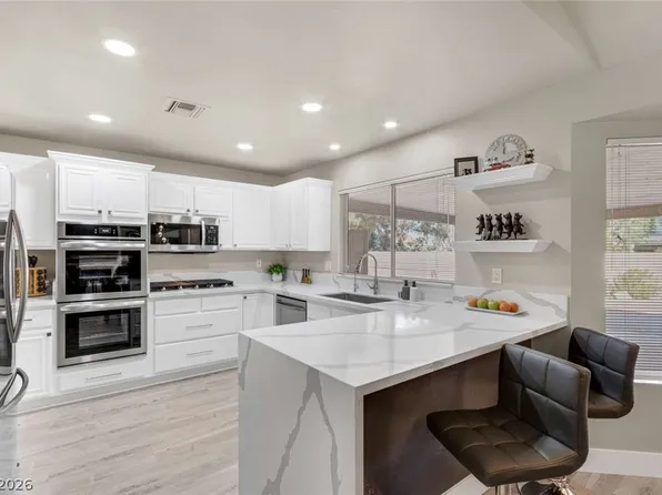 8740 Smokey Dr, Las Vegas, NV 89134