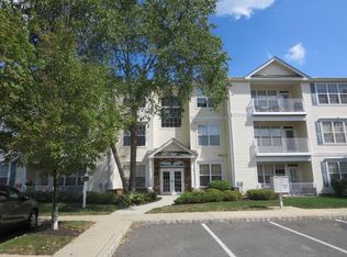 413 Saint Andrews Pl, Englishtown, NJ 07726