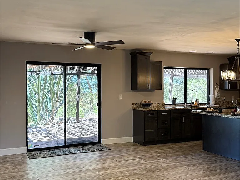 27258 Kiavo Dr — Photo 17