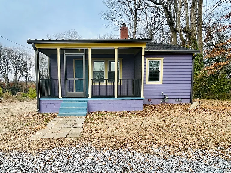 218 Old Piedmont Hwy #B — Photo 15