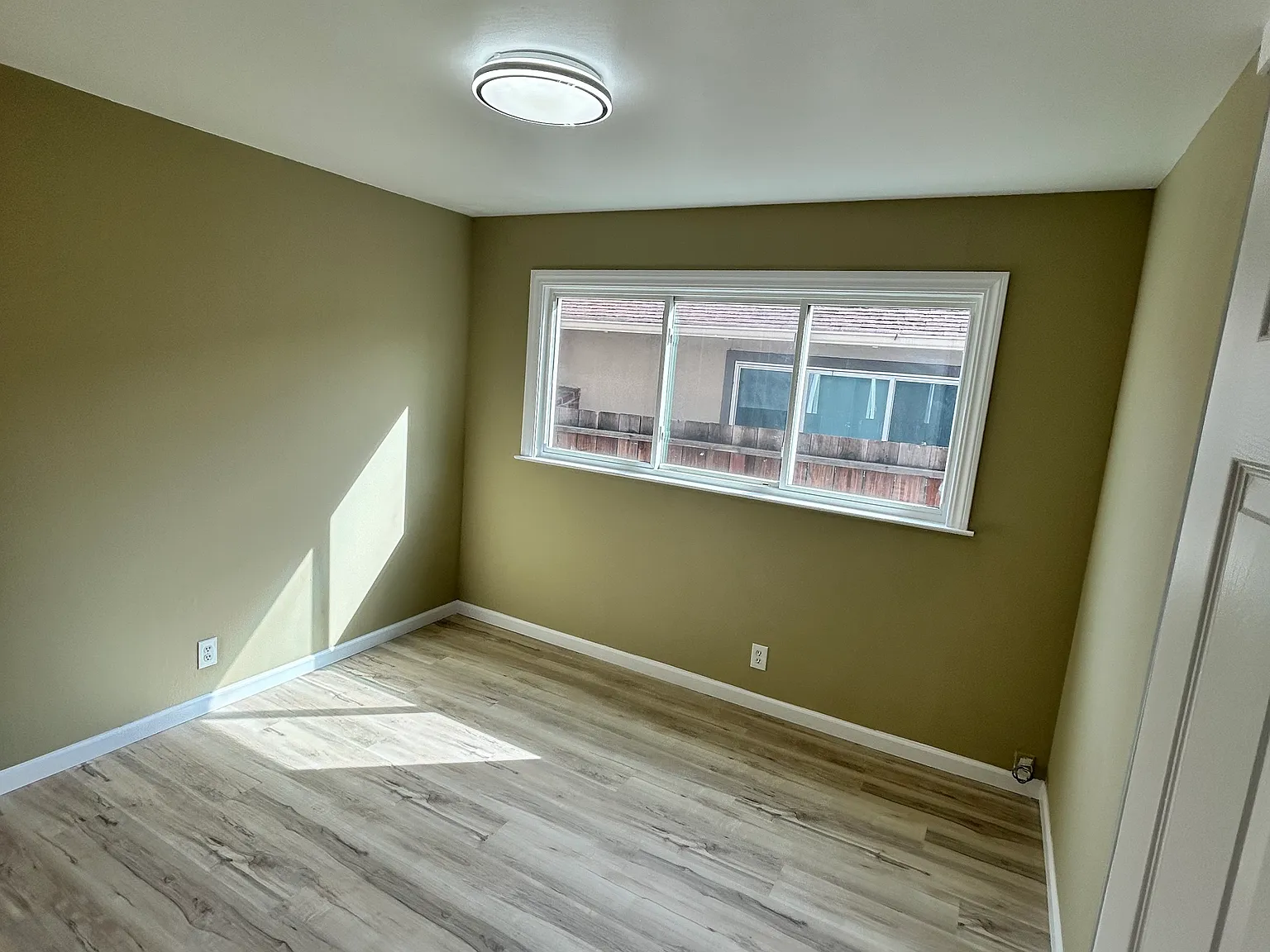 24801 Willimet Way — Photo 2
