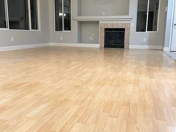 2nd image of 1338 Emerson Dr