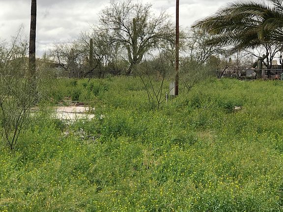 3rd image of 16110 W Placita Galaxia