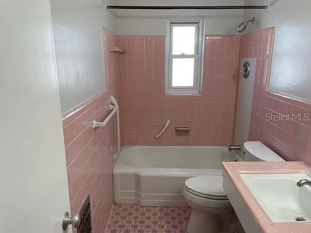 888 14th Ave S — Photo 18