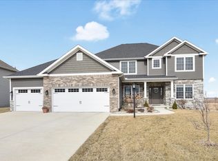 1103 English Oak Dr, Champaign, IL