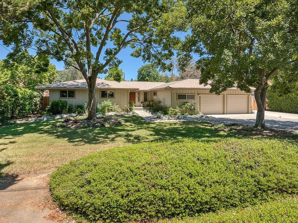 1st image of 9841 Valley Pines Dr