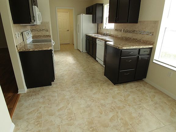 2nd image of 730 Grand Vista Trl