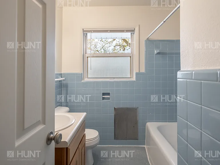 109 Maryland Ln — Photo 8
