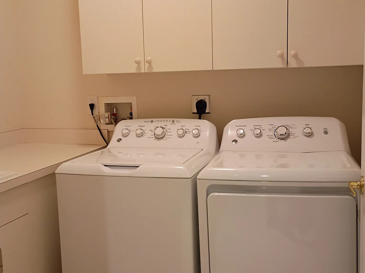 3 bed, 2.5 bath, 1950 sqft, $3,900 — Photo 3
