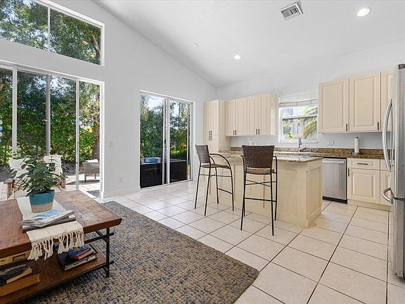 2nd image of 4841 N CLASSICAL Boulevard