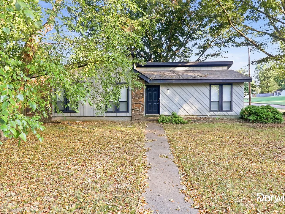 7275 Cedardale Rd