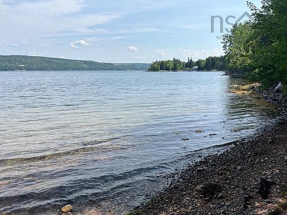 4th image of 426 Stewart Rd