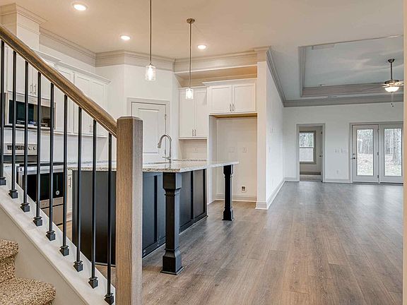4th image of 3041 Wiltshire Park Pl