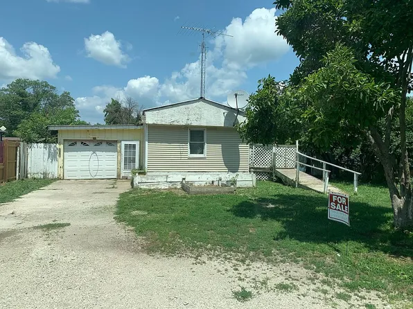 126 S Marnico Ln, Jacksonville, IL 62650