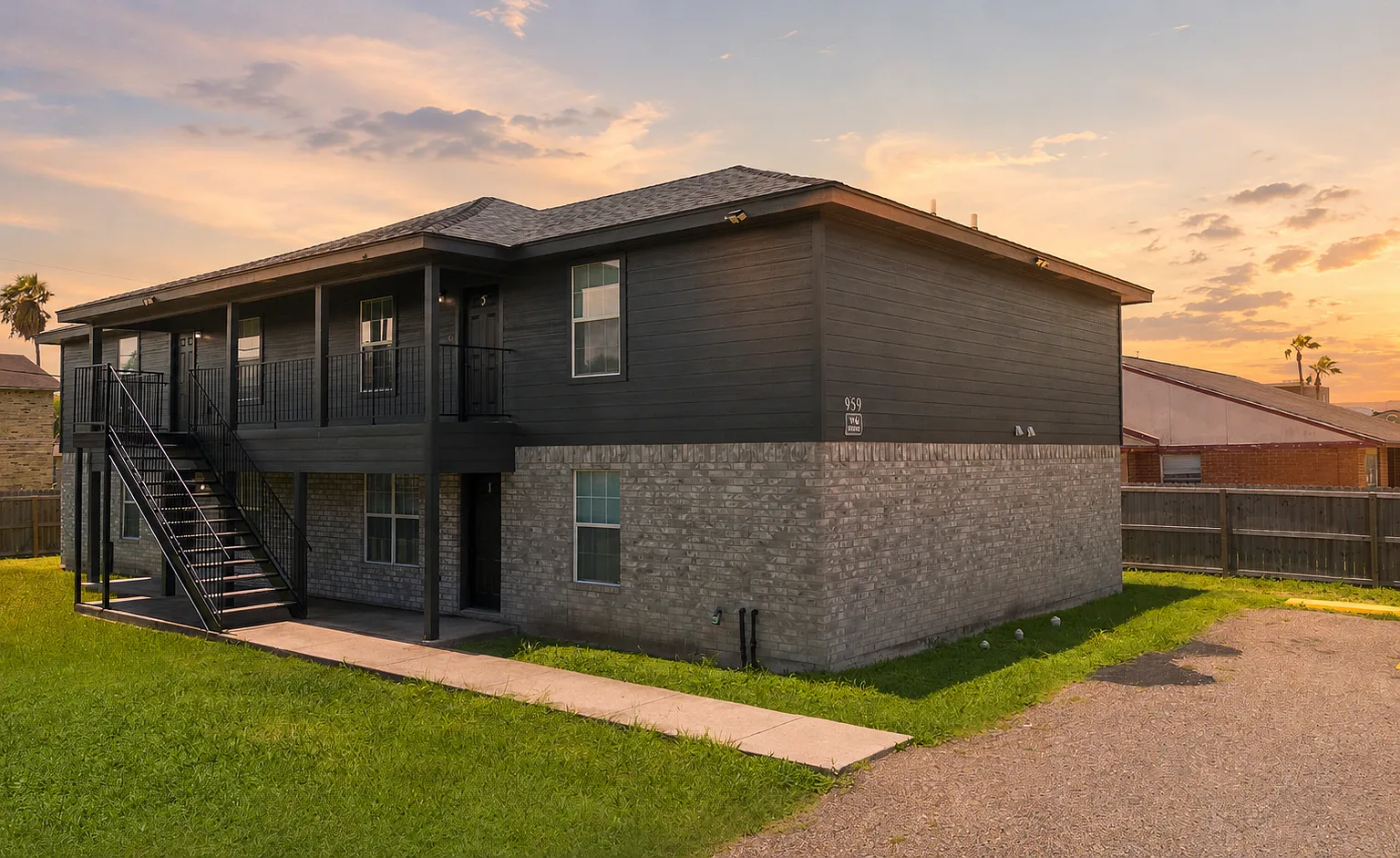 2 bed, 1054 sqft, $950 — Photo 1