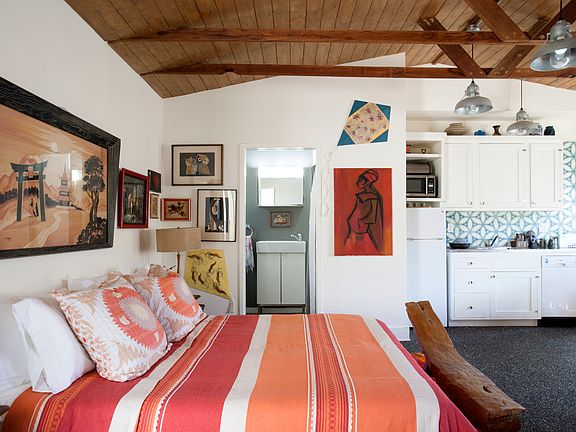 3rd image of 3358 Glendale Blvd #1/4