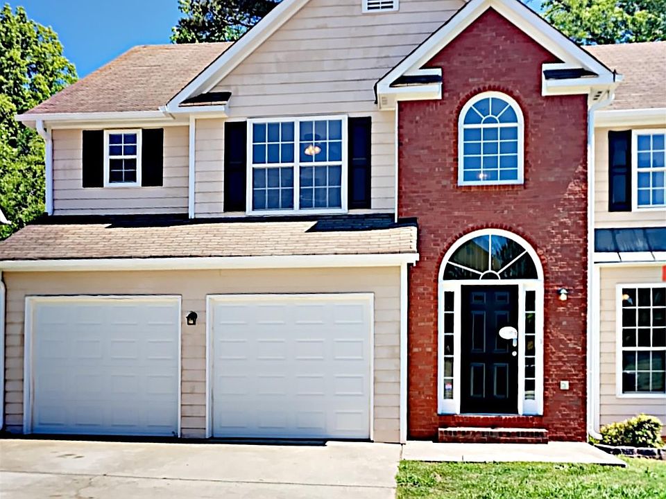 2nd image of 7952 Mustang Ln