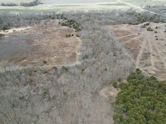 2nd image of 890 NW 100th Road