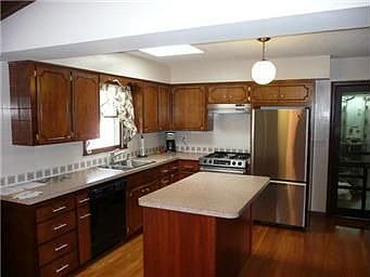4th image of 3822 NW 61st Ter