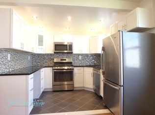 13509B Jewel Ave #B, Flushing, NY 11367
