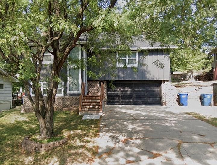 524 NW North Shore Dr, Lake Waukomis, MO 64151 Zillow