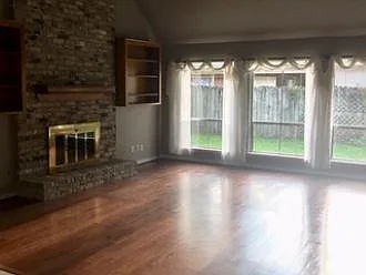 3 bed, 1650 sqft, $1,700 — Photo 4