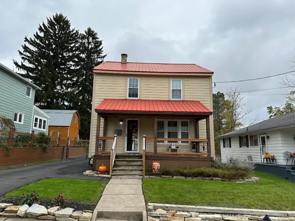 34 N Arch St, Johnson City, NY 13790