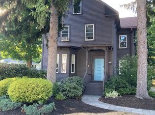 293 Woburn St #1, Reading, MA 01867