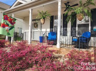 15404 Crossing Gate Dr, Cornelius, NC 28031