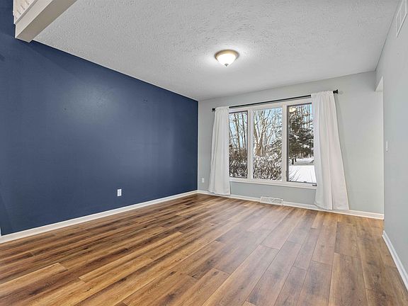 5th image of 6727 Butterfield Dr
