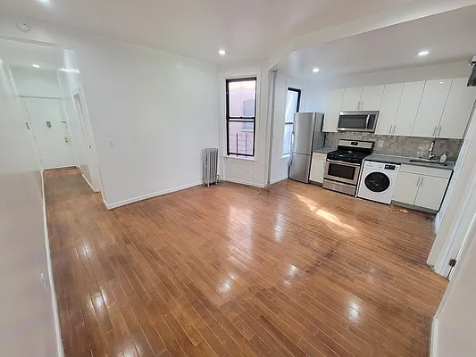 Rented by Bruma Realty LLC | media 2