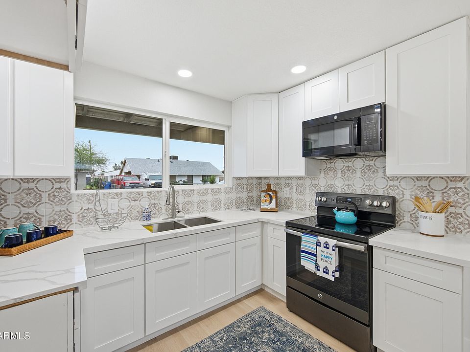 1st image of 7136 E BRAMBLE Avenue