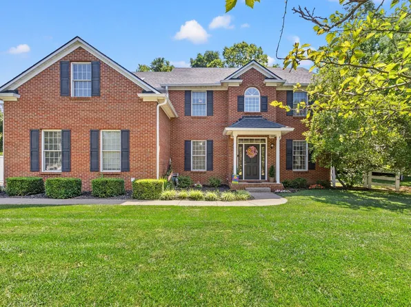 101 Hawthorne Dr, Nicholasville, KY 40356