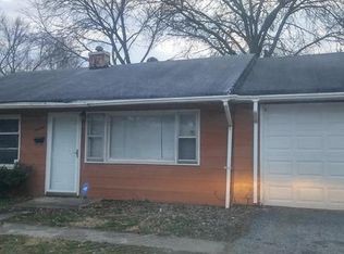 19 Louise Ln, Cahokia, IL