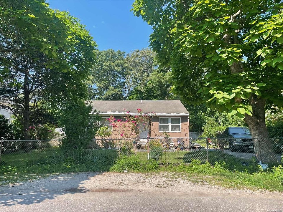 1st image of 28 Nevada Avenue