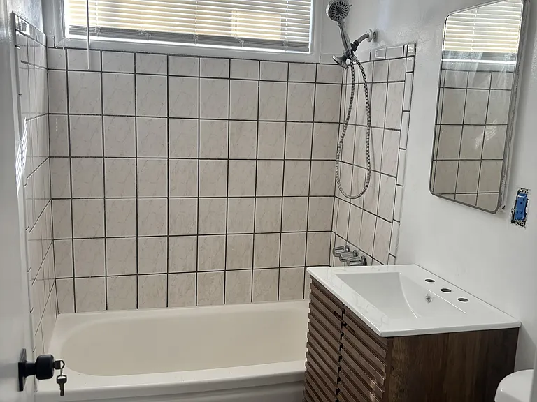 636 Hardin Dr #4 — Photo 7