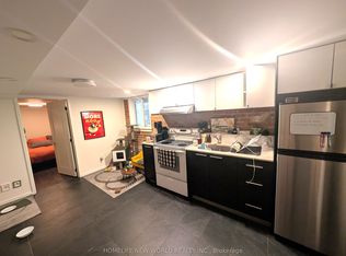202 Hallam St, Toronto, ON M6H 1X7