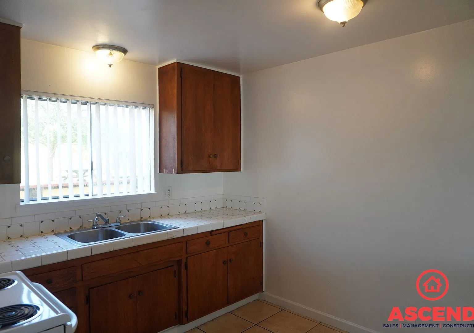 1400 Kern St — Photo 3