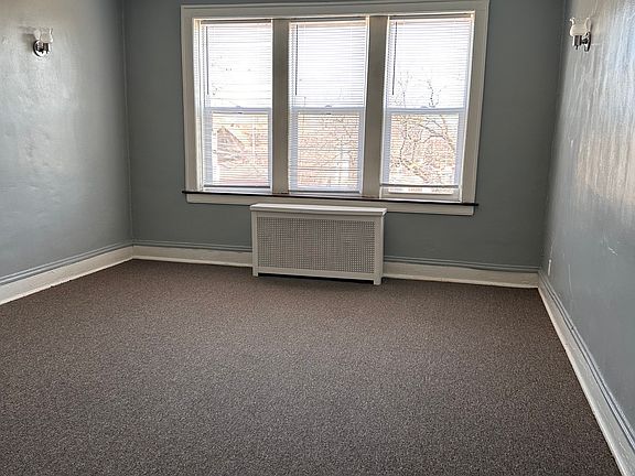 4th image of 7450 S Oglesby Ave APT 2