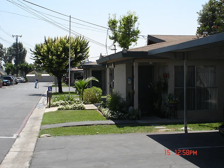 Placentia Meadows Apartments — Photo 21