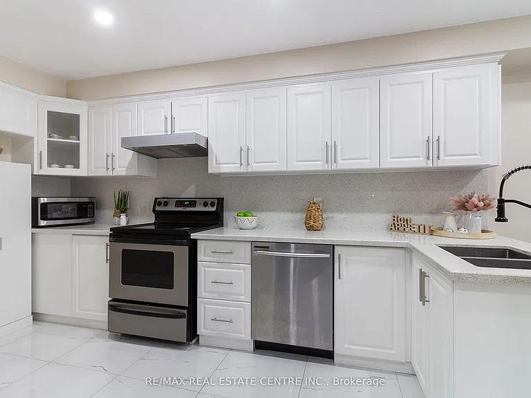 334 Perry Rd — Photo 16