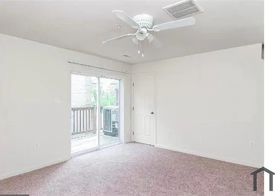 5237 Crowson Ave #7 — Photo 6
