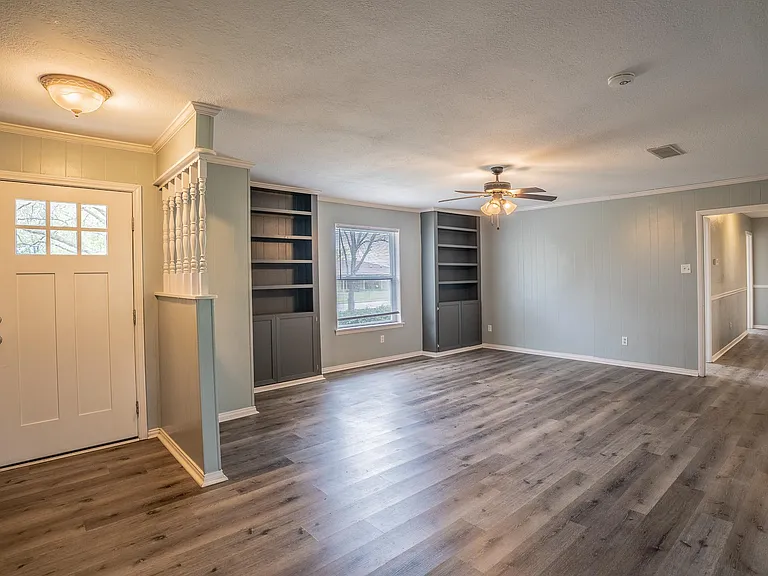 204 Jill Ln — Photo 4