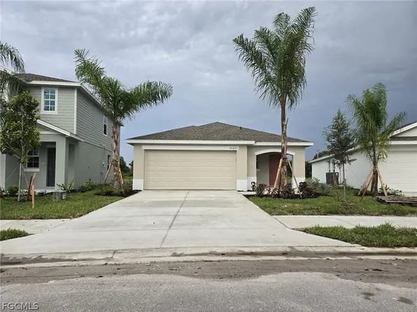 20291 Caroline Creek Pl, Lehigh Acres, FL 33974