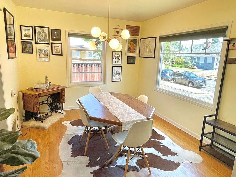 105 NE 86th Ave — Photo 5