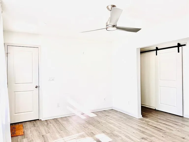 1122 Elaine Dr #A — Photo 4