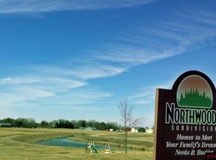 729 Northwood Dr, Janesville, MN 56048