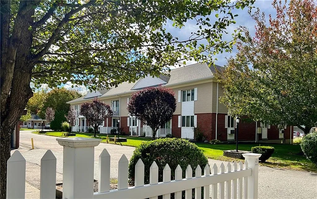 1 bed, 1.0 bath, 650 sqft, $1,950 — Photo 1