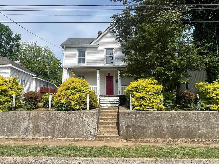 730 Murray Ave SE — Photo 1