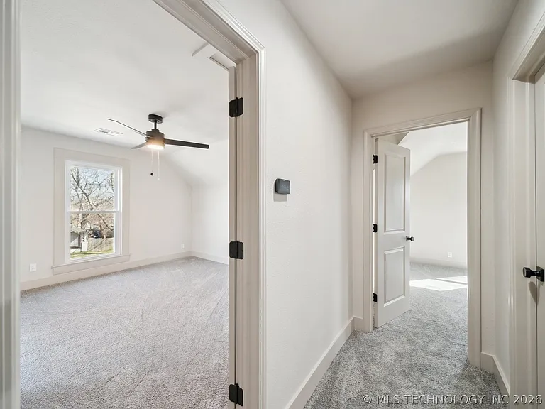 221 W Detroit St — Photo 34